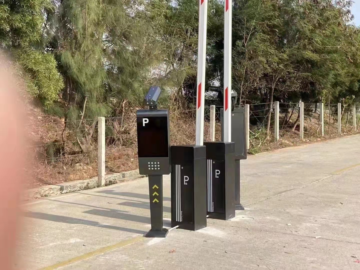 安裝門禁